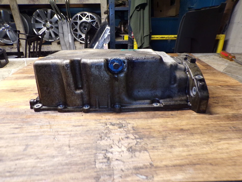 MAZDA 6 2009-2010 2,5 L VIN A OCTAVO DÍGITO ENG CÁRTER DE ACEITE FABRICANTE ORIGINAL ID-8E5G-6675-AE Foto 2 de 4