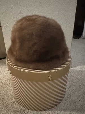 Fur Pillbox Vintage Hats for Women for sale | eBay display picture 1