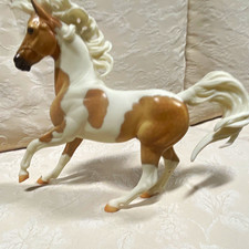 Breyer ethereal conquistador pinto , only 350 made Figurine - White & Tan