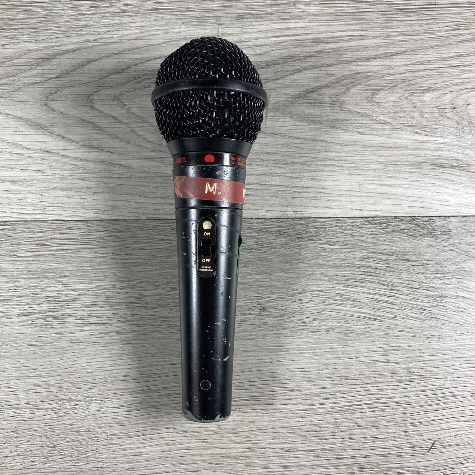 AUDIO-TECHNICA 240XL DYNAMIC MICROPHONE