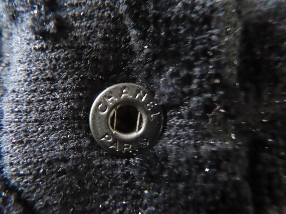 Blazer/Chaqueta CHANEL Negro Terciopelo Corte Láser Floral Camelia F 38/US 6 Foto 2 de 4