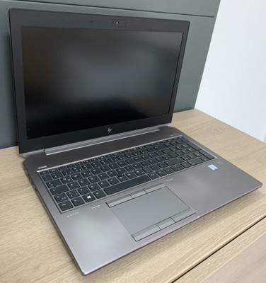 HP ZBook 15 G5 i7-8850H 32GB DDR 512GB M.2 SSD Quad P2000 4GB CAM W11 B-Ware