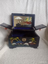 Vintage Lacquered Musical Jewellery Box with Key - Music Still Works (1950s)