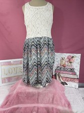 XHILERATION  WHITE LACE STRETCH MULTICOLORED PLEATED WOMENS  DRESS (SZ S)