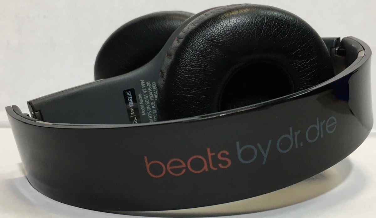 GOOD - Monster Beats by Dr. Dre V2 WW Wireless Bluetooth GOOD - Monster Beats by Dr. Dre V2 WW Wireless Bluetooth