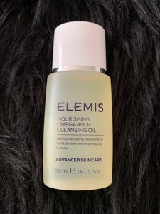 omega rich cleansing oil