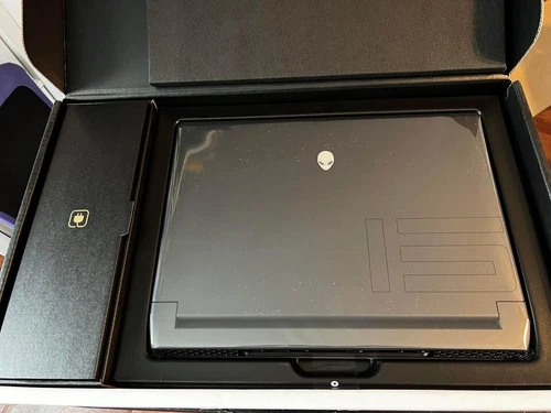 Alienware M15 R7 Gaming PC Intel i7 Nvidia 3070ti