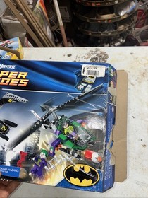 LEGO DC Comics Super Heroes: Batwing Battle Over Gotham City (6863) Open Box 6