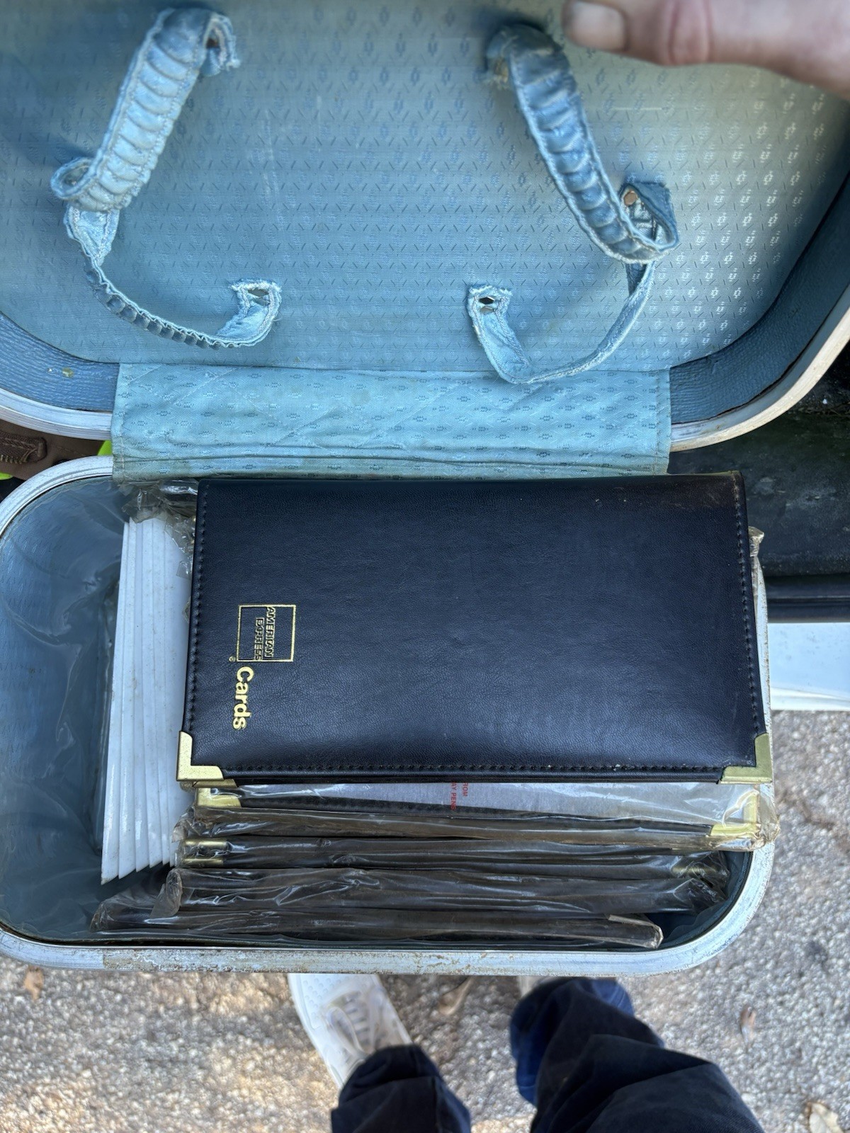 Lot of 12 American Express Padded Vinyl Resteraunt CHECK Holder And 6 Card Trays