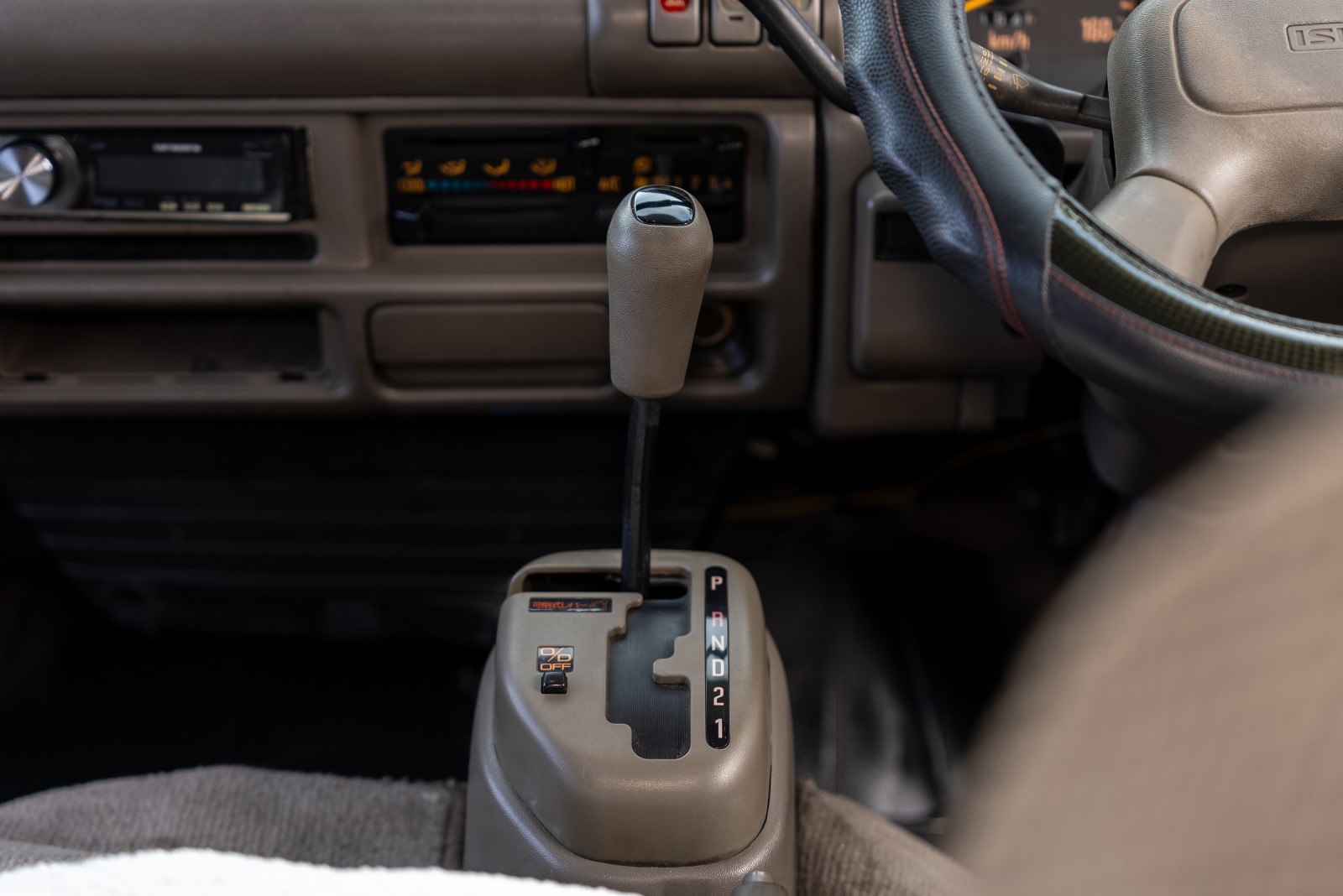 Isuzu ELF 4WD Diesel RV