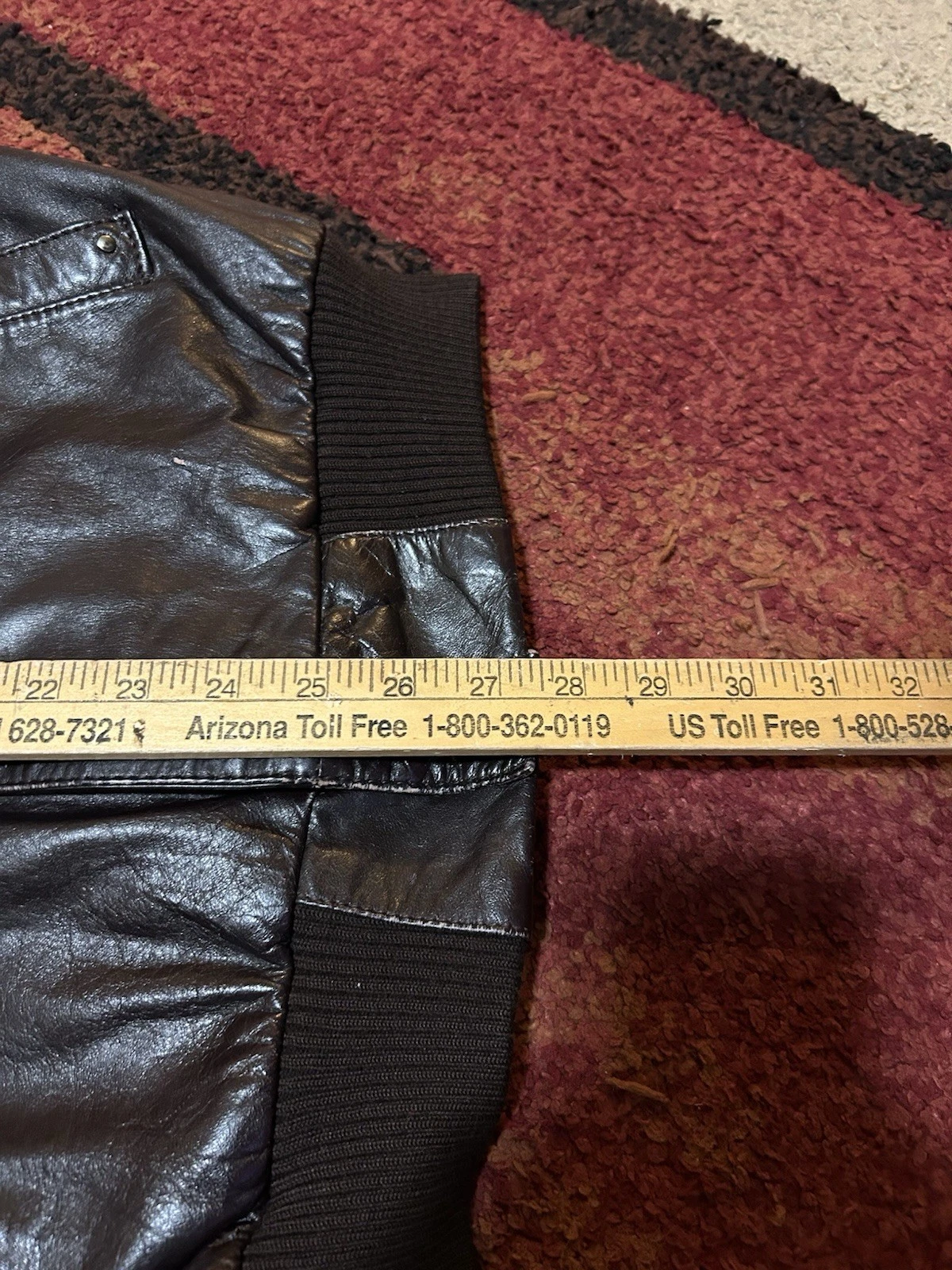 Vintage 1980s Members Only Satin Lined Dark Brown Leather Bomber Jacket Size 36 - product detail image 5