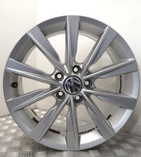 VOLKSWAGEN TIGUAN 17