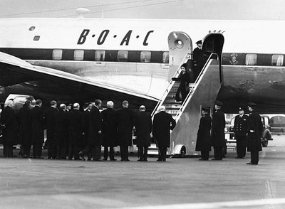 Queen Elizabeth II Prince Philip Duke of Edinburgh leaving their B- Old Photo