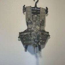 UCP Split Front Chest Rig Titan Buckles - Built In Admin Zip And 6 Mag Capacity