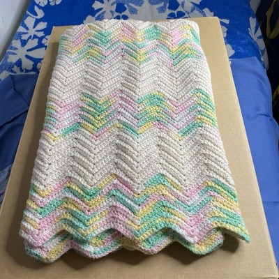 Handmade Crochet Baby Blanket Chevron Pattern Throw Afghan 38''x48''