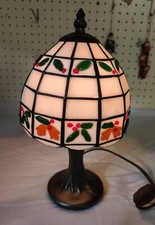 Vintage Tiffany Style Table Lamp Stained Glass Look Holiday Festive Spirit 11"