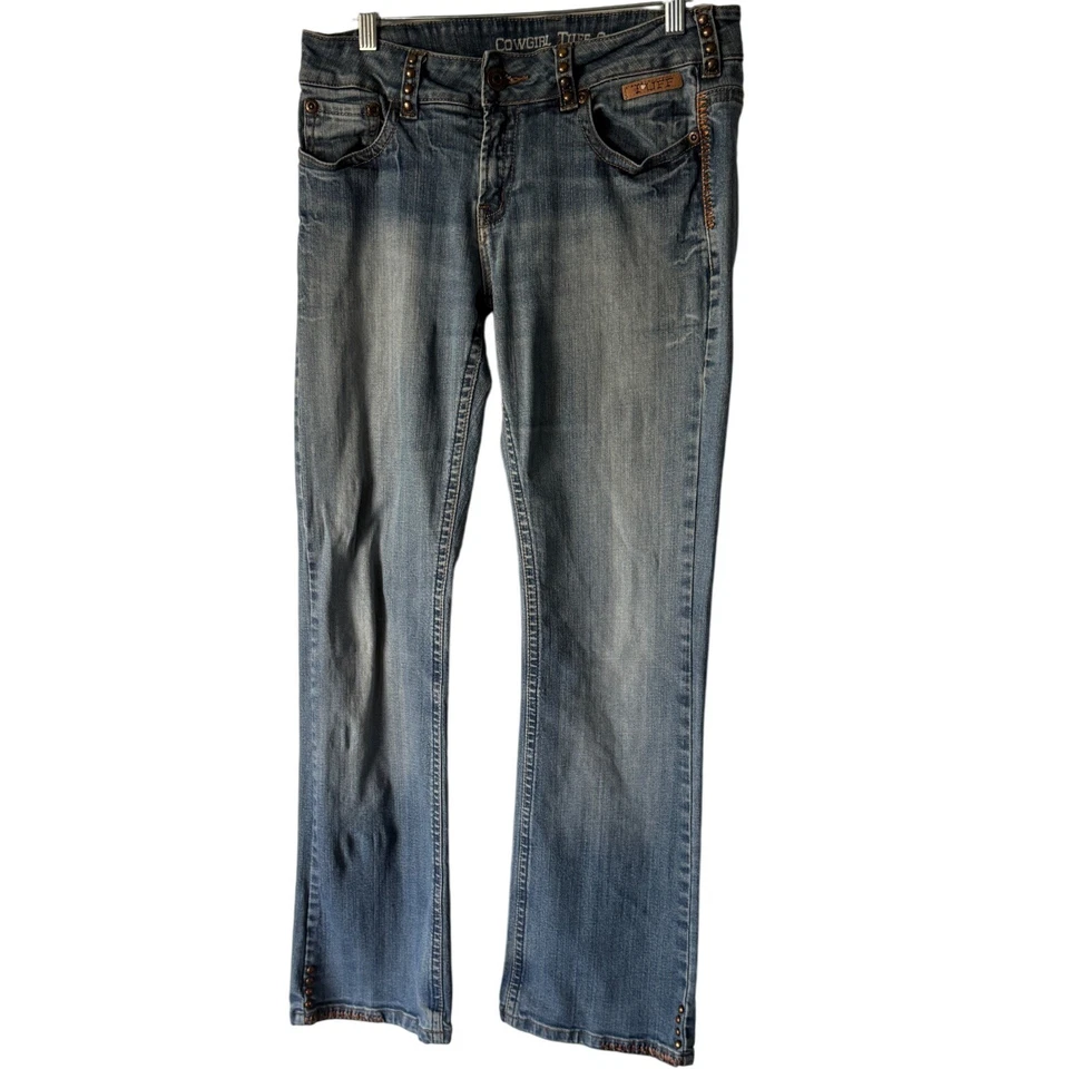 Женские джинсы Cowgirl Tuff синие с вырезом ботинок украшенные карманы W30 L33 вестерн высокие - Изображение 2 из 4