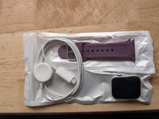 Apple Watch SE (2022) 40mm Midnight Aluminium Case with Sport Band, Regular...