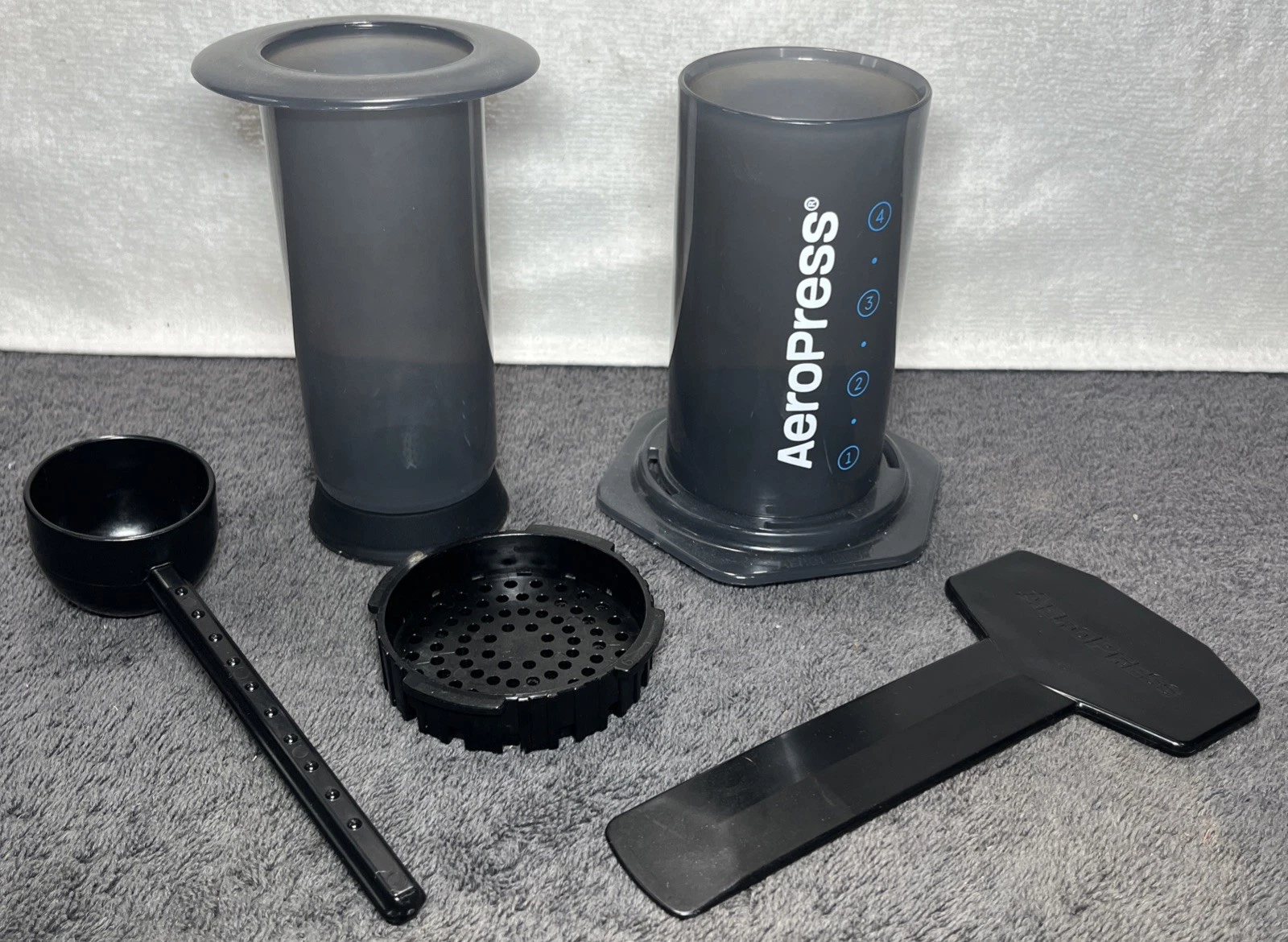 AeroPress XL Coffee Maker Brew Up 6 Shots Portable Design/ New W/out Box
Opens in a new window or ta