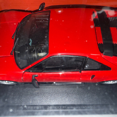 FERRARI 308 GTB QUATTROVALVOLE RED 1:18 by KYOSHO 1ST EDITION
