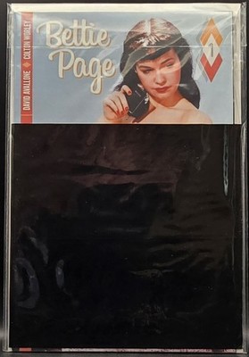 Dynamite Comics Bettie Page comic book 2017 #1 black bag Risqué Photo Variant