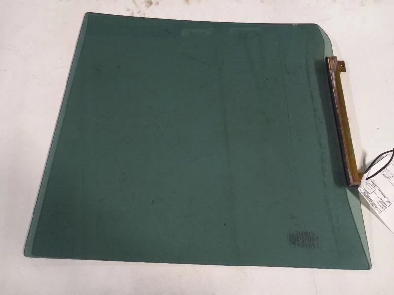  后乘客门玻璃适合 Land Rover Discovery 2000 - 2004  — 第 4/4 张图片