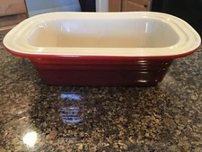Le Creuset Stoneware Open Rectangular RED BakingDish/Server NEW