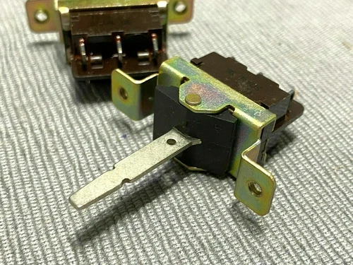 1pc - ALPS TV-5 ON/ON 6-Pin Toggle Power Switch Made in JAPAN (SDA4L 86)