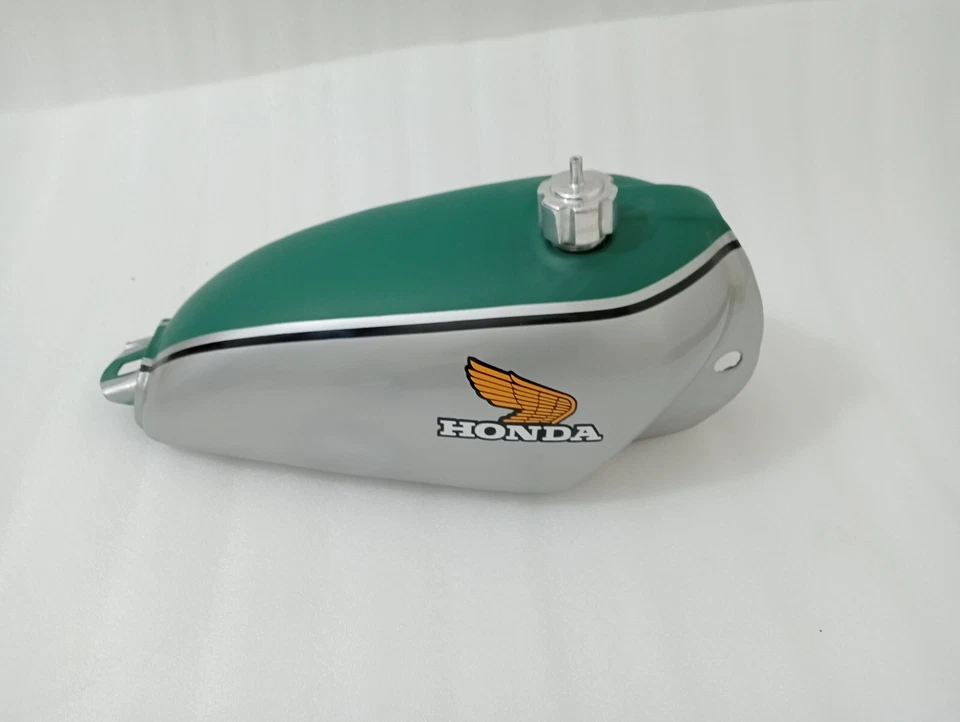 Tanque de gasolina de aleación Honda CR125 CR125M 1974 Elsinore verde mate y plateado + tapa Foto 3 de 4