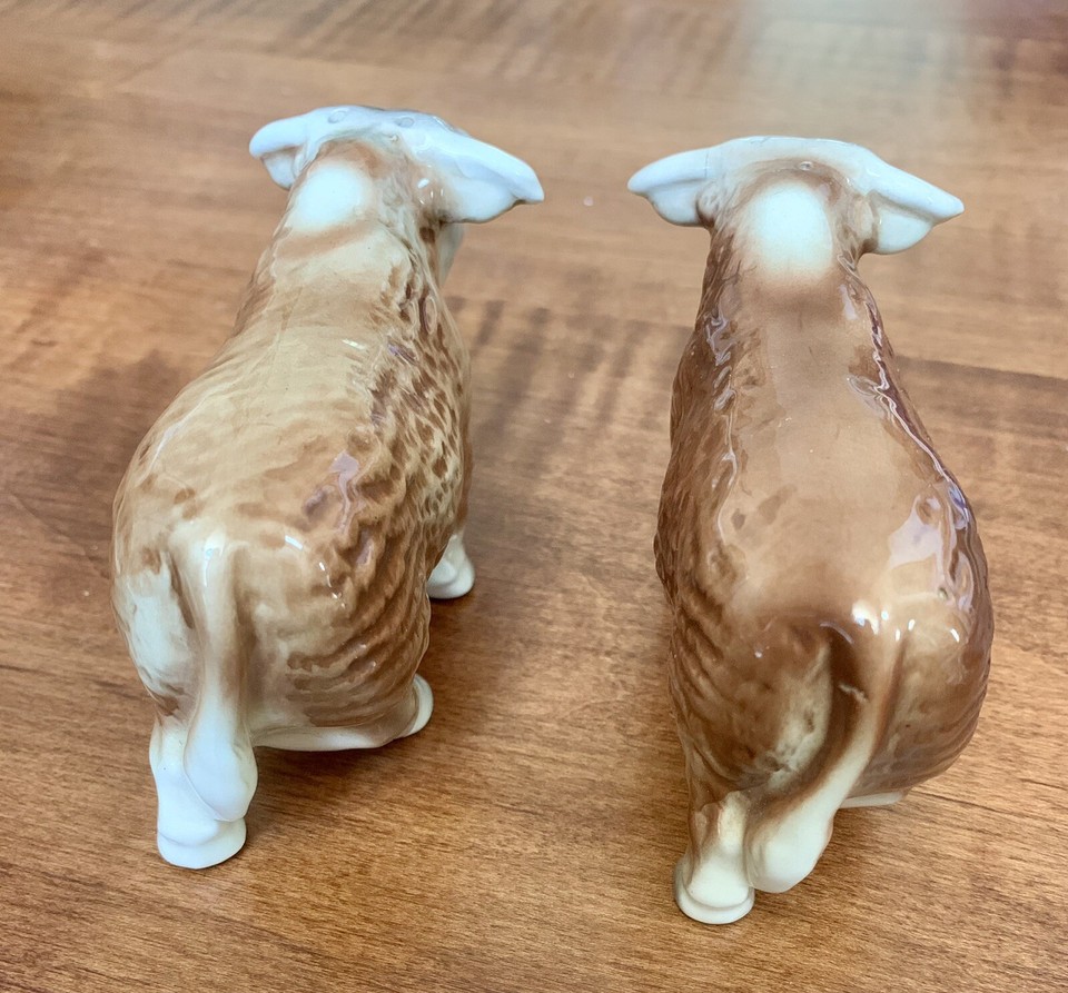 Vintage Victoria Ceramics Salt and Pepper Shakers Hereford Cattle Japan