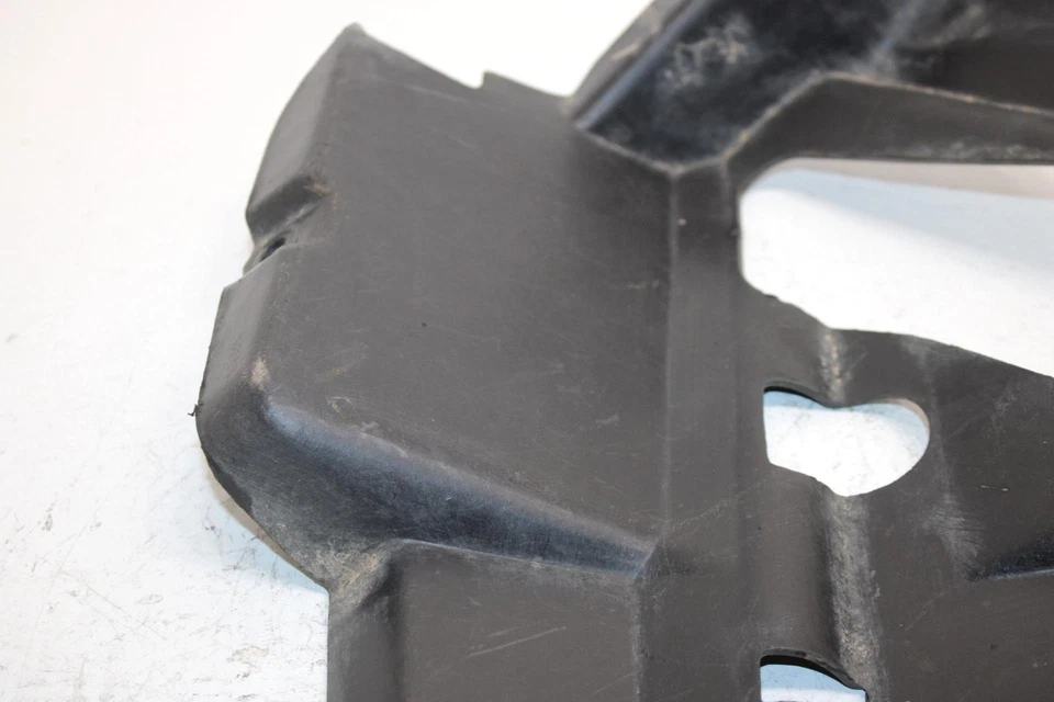 Guardabarros interior izquierdo Honda Fourtrax 350 A 1987 fabricante original 84700-HA7-670 AH39 Foto 3 de 4