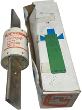 New Gould Shawmut Amp-Trap A2Y300-3 Type 3 300A 250V Fuse **SALE**