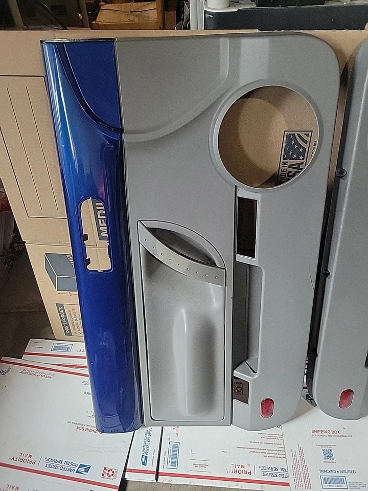 Volkswagen Beetle 1998-2010 convertible paneles de puerta de ventana eléctrica azul/gris Foto 3 de 4