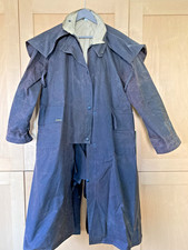 DRIZA-BONE Woman’s Wax coat. Size small.