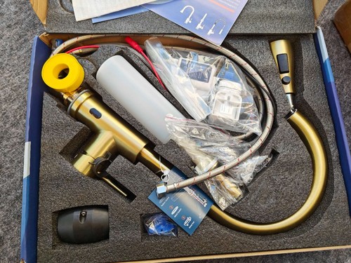 DAYONE Brushed Gold Touchless Kitchen Faucet with Soap Dispenser, 3 - Mode - Picture 2 of 7