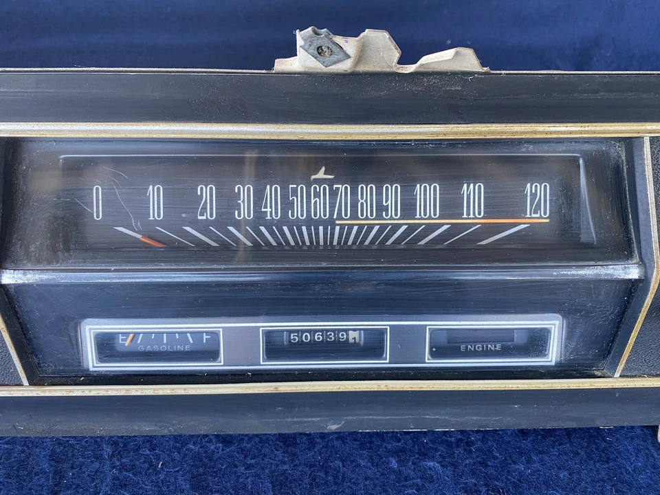 Cuadro de instrumentos Ford Falcon 1968 tablero velocímetro bisel medidores Foto 2 de 4