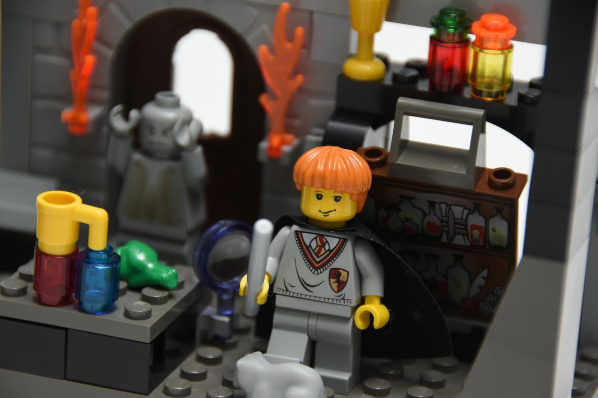 Genuine LEGO Harry Potter Snape's Class (4705) WITH INSTRUCTIONS