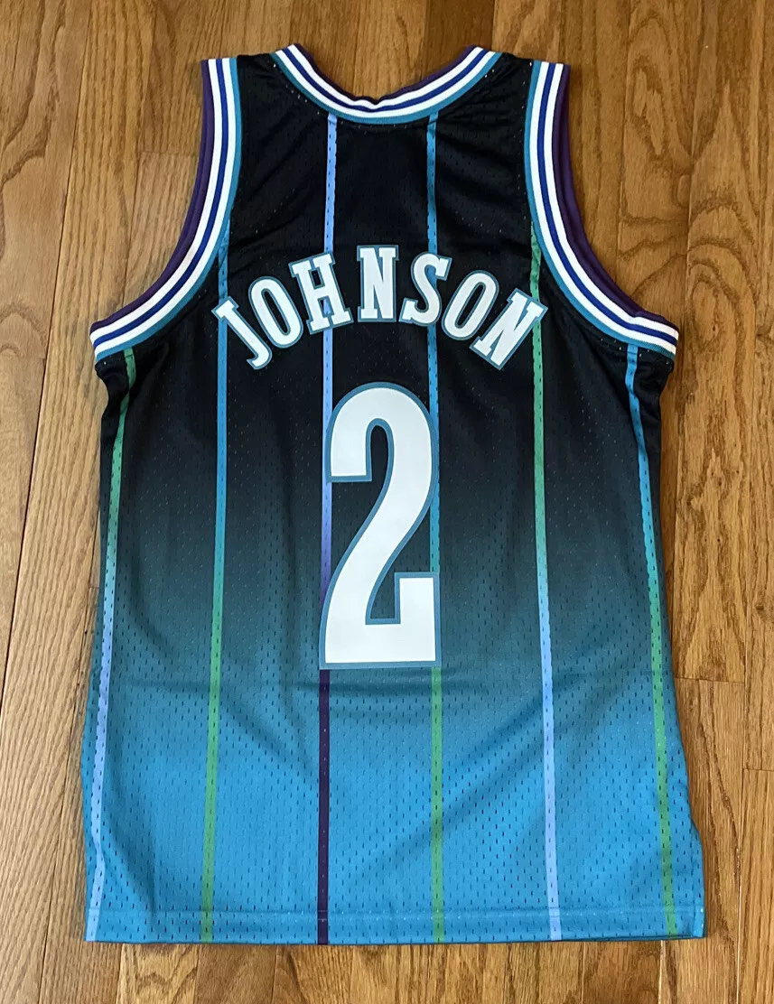 Larry Johnson Charlotte Hornets Mitchell & Ness 1992/93 Hardwood Classics Fadeaway Swingman Player Jersey - Teal/Black