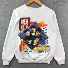 New Kids On The Block Vintage 1990 Concert Pull Over Sweatshirt M fits small 