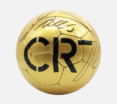 Cristiano Ronaldo Goldener Fußball CR7 Museum Store Edition