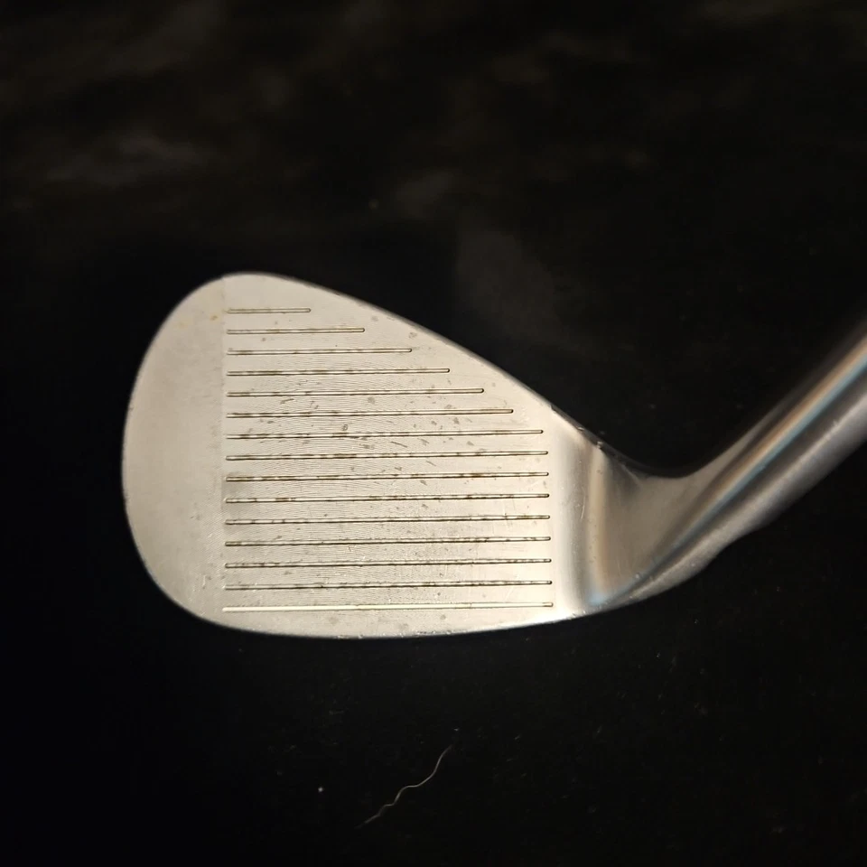 Cuña PING TOUR-W 50° 12 huecos rígida flexible acero punto negro 35,5" Foto 2 de 4