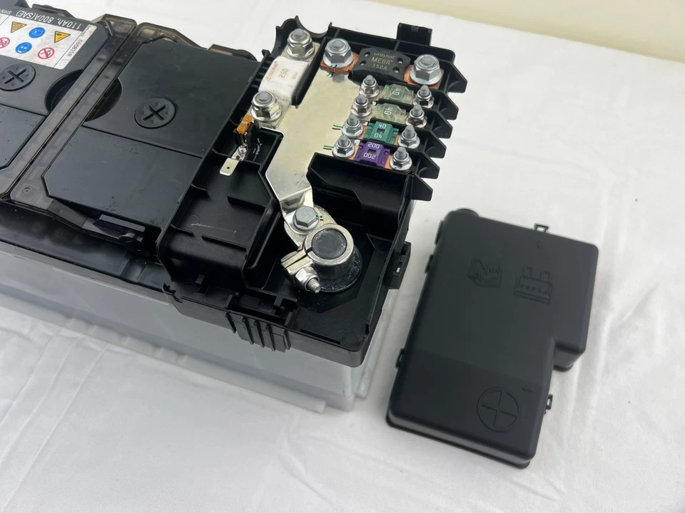 DIN battery mount fuse box - Image 2 of 4