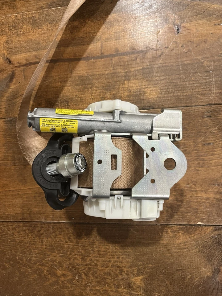 Cinturón de seguridad Ferrari 488 Spider 2014 LHS 34156453 y RHS 34156454 OEM USADO EN EXCELENTE ESTADO Foto 4 de 4