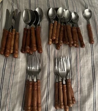 VTG MCM Old Colony Wood Handle Homestead Silverware Taiwan  41 Pieces