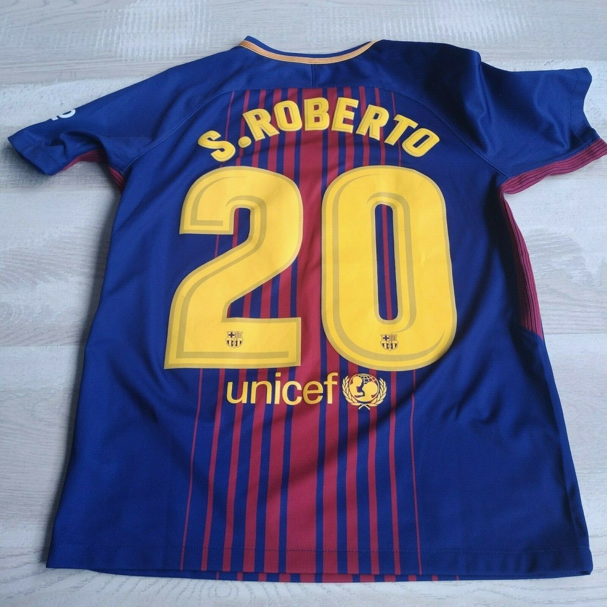 S.Roberto Barcelona Home football shirt 2017 - 2018 Nike 847387 S.Roberto Barcelona Home football shirt 2017 - 2018 Nike 847387