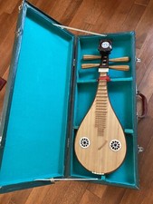 musical instruments: Liu Qin 柳琴