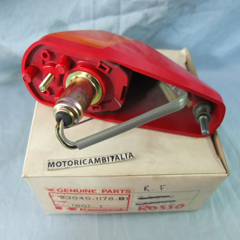 PER KAWASAKI GPX 600 750 ZX FRECCIA ANTERIORE DESTRA 23040-1176-B1 moto - Immagine 2 di 4