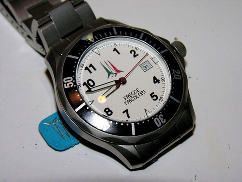 FRECCE TRICOLORI STENDARDO OROLOGIO AL QUARZO (1947) | eBay
