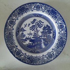 Old Willow made by English Ironstone tableware 25cm plate
