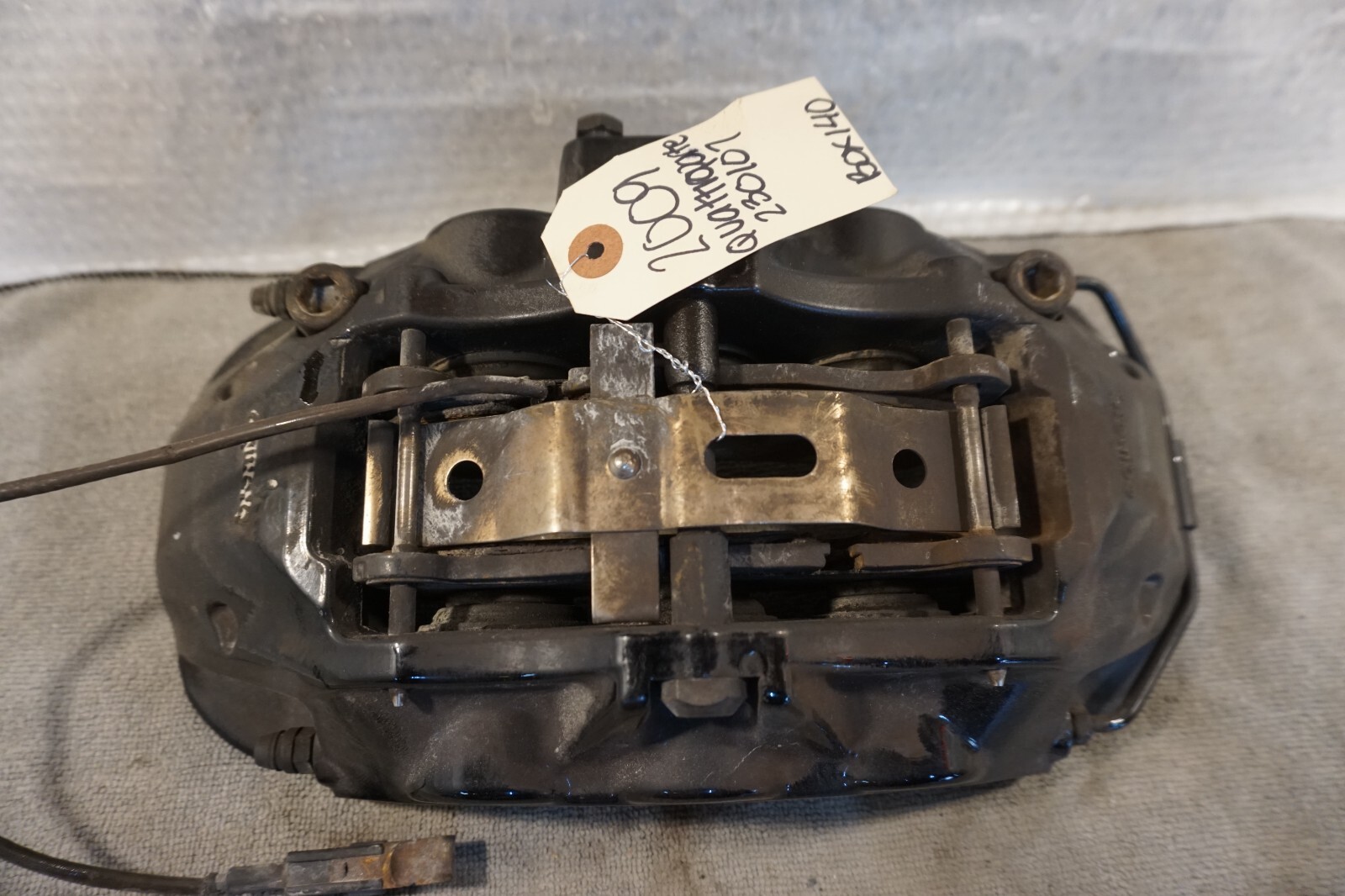 09-13 Maserati Quattroporte S M139 Front Left & Right Brake Caliper Set OEM 74k
